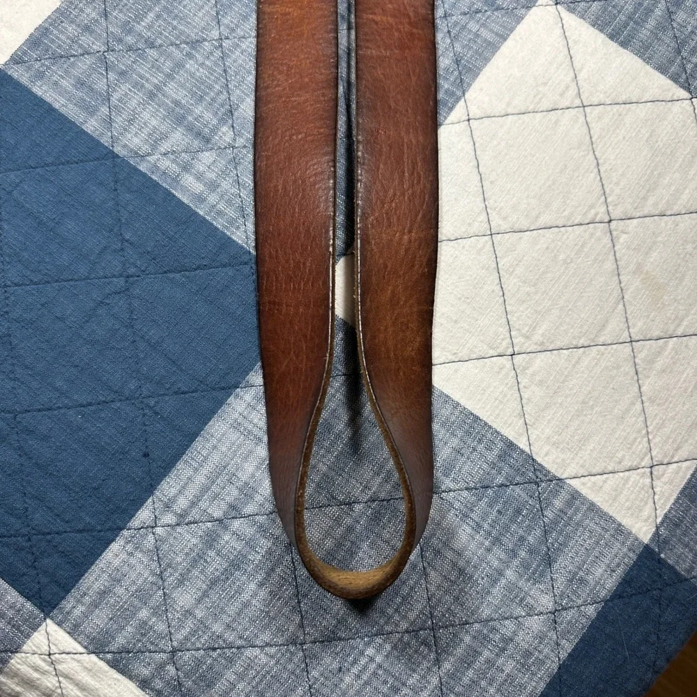 American Eagle Outfitters Mens Brown Leather Belt Silver Buckle Size Medium M